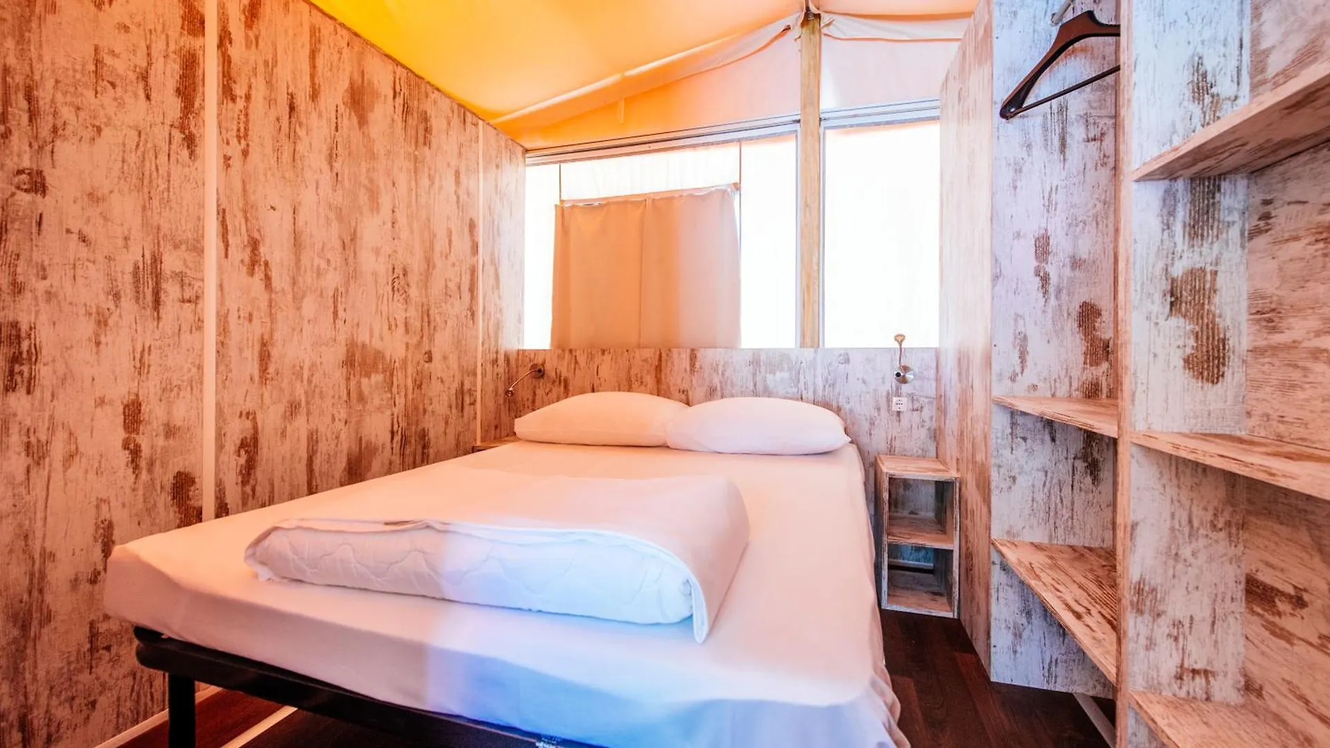 Luxury tent Zaton Holiday Resort Glamping Tents Nin Croatia